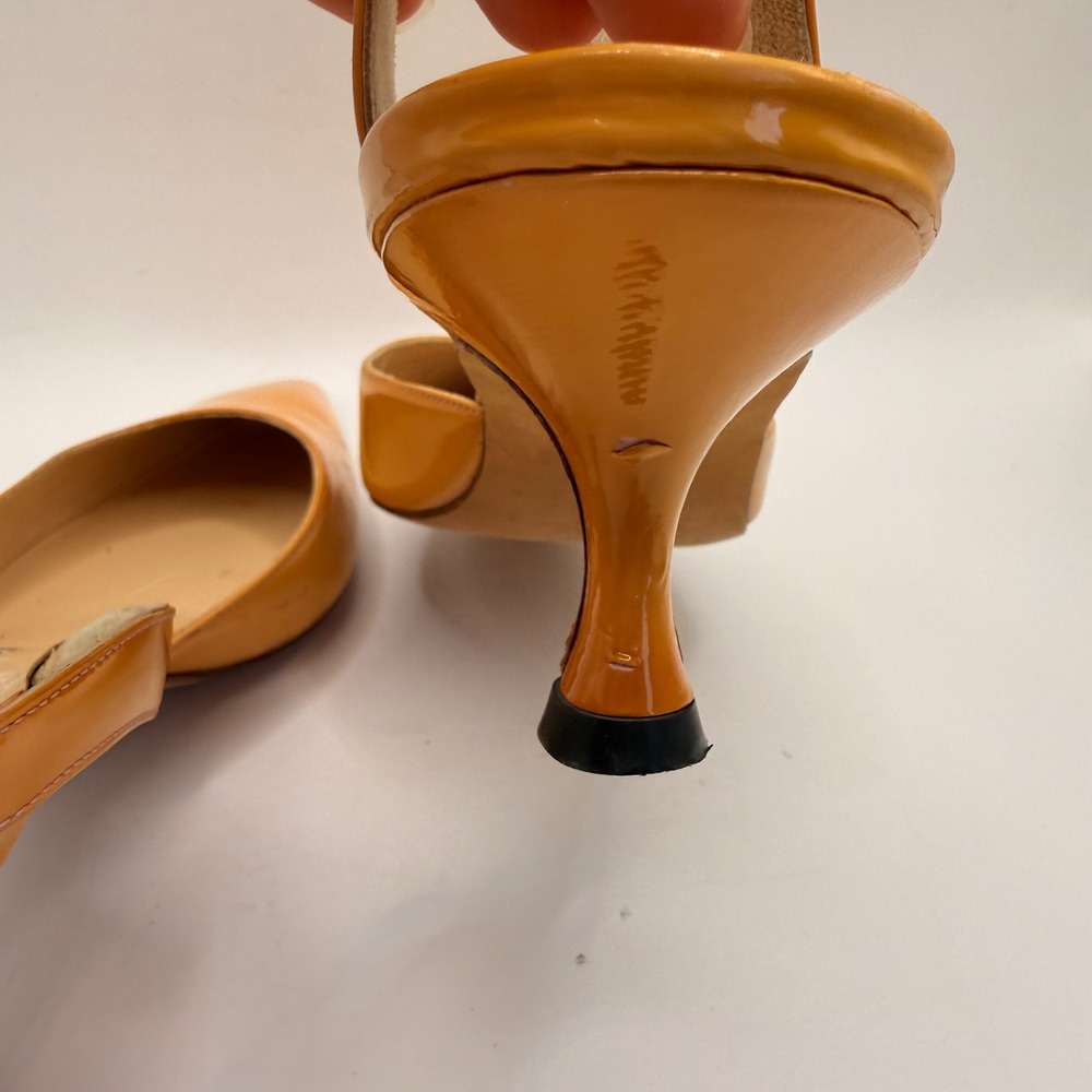 Manolo Blahnik Carolyne Orange Patent Leather Slingback Kitten Heels Size 36.5 - Picture 8 of 13